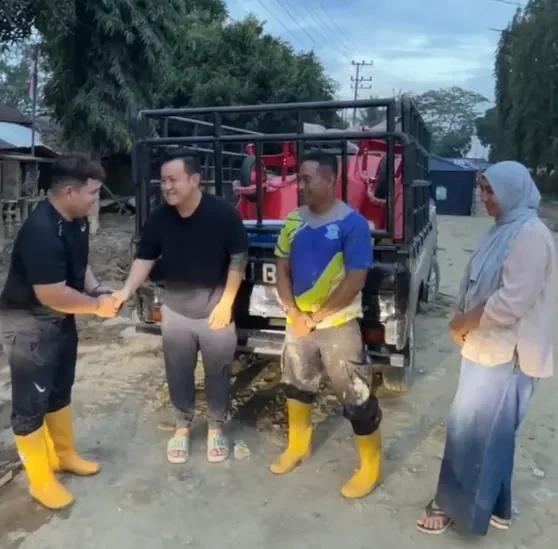 kotty-kosmetik-turun-langsung-bantu-korban-banjir-aceh-2026-salurkan-ratusan-paket-bantuan