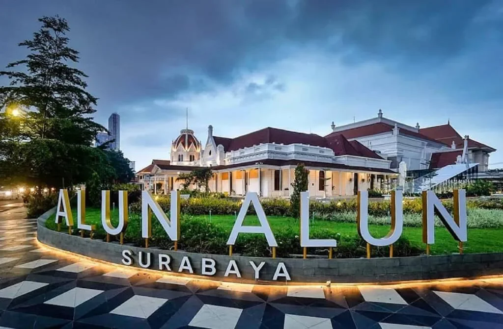 Apa itu Place Branding? City Branding Surabaya yang Mengungkap Fakta dan Identitas “Arek-Arek Suroboyo”