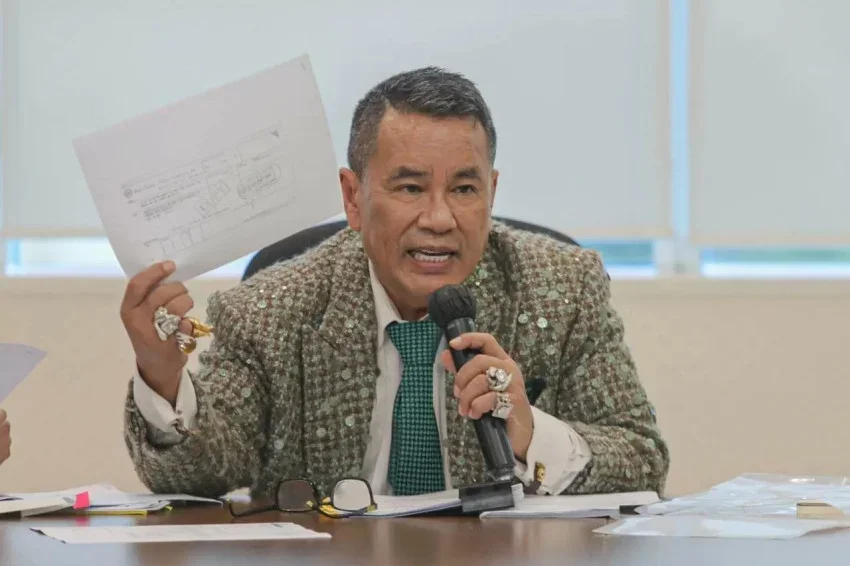 Personal Branding Hotman Paris Hutapea