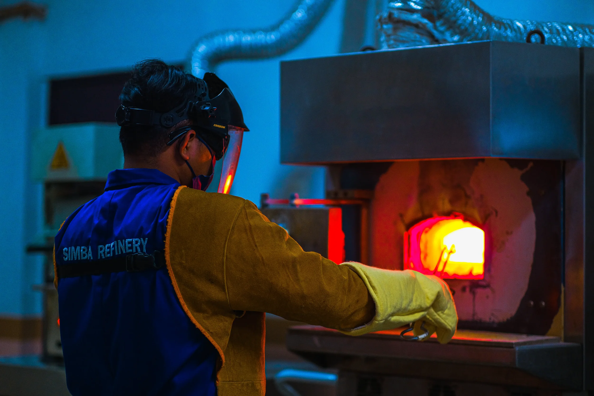 mengenal-perbedaan-brand-emas-simba-refinery-galeri-24-dan-ubs-gold-bar