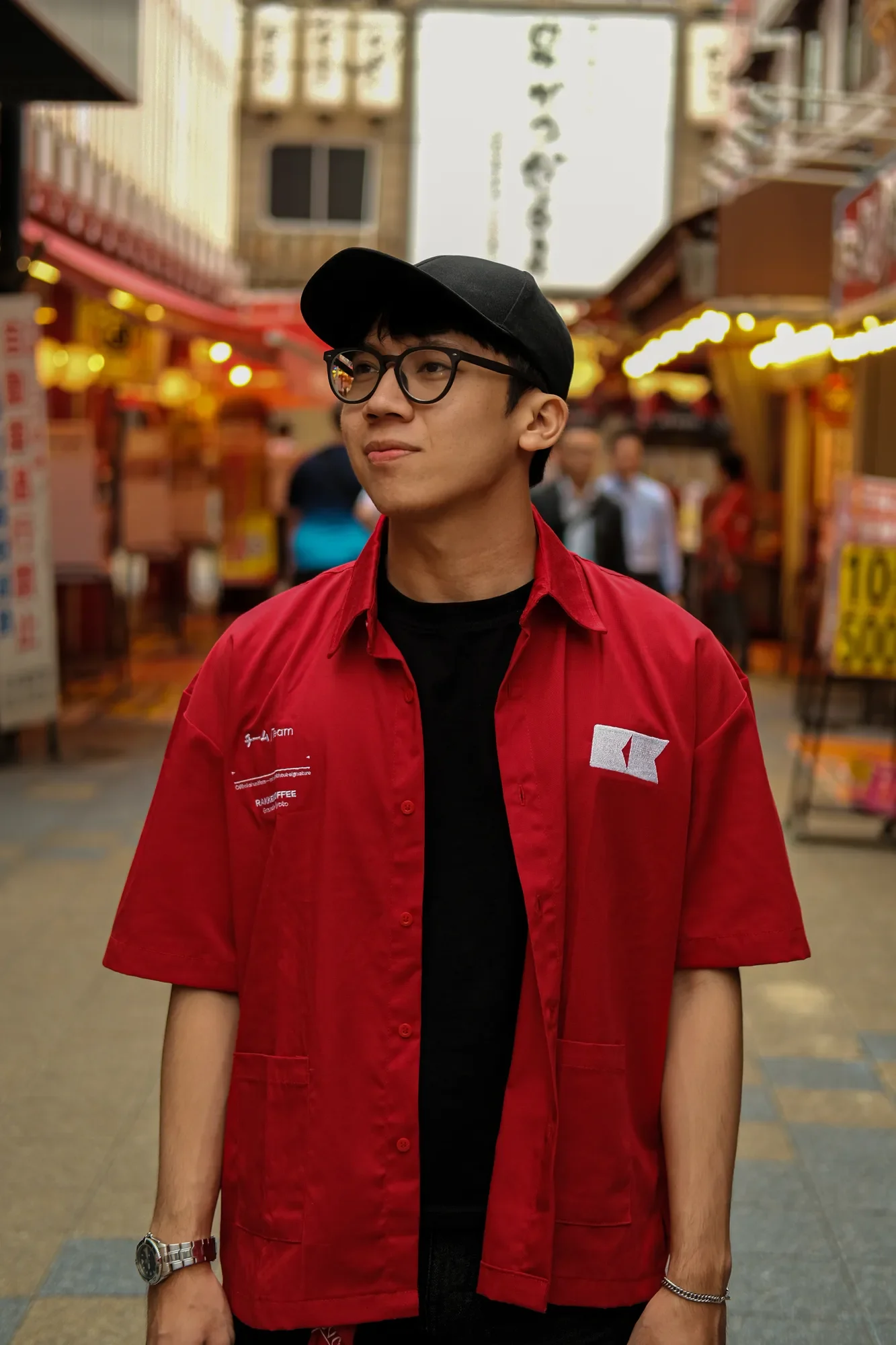 Rakken Coffee Kemeja Merah - look