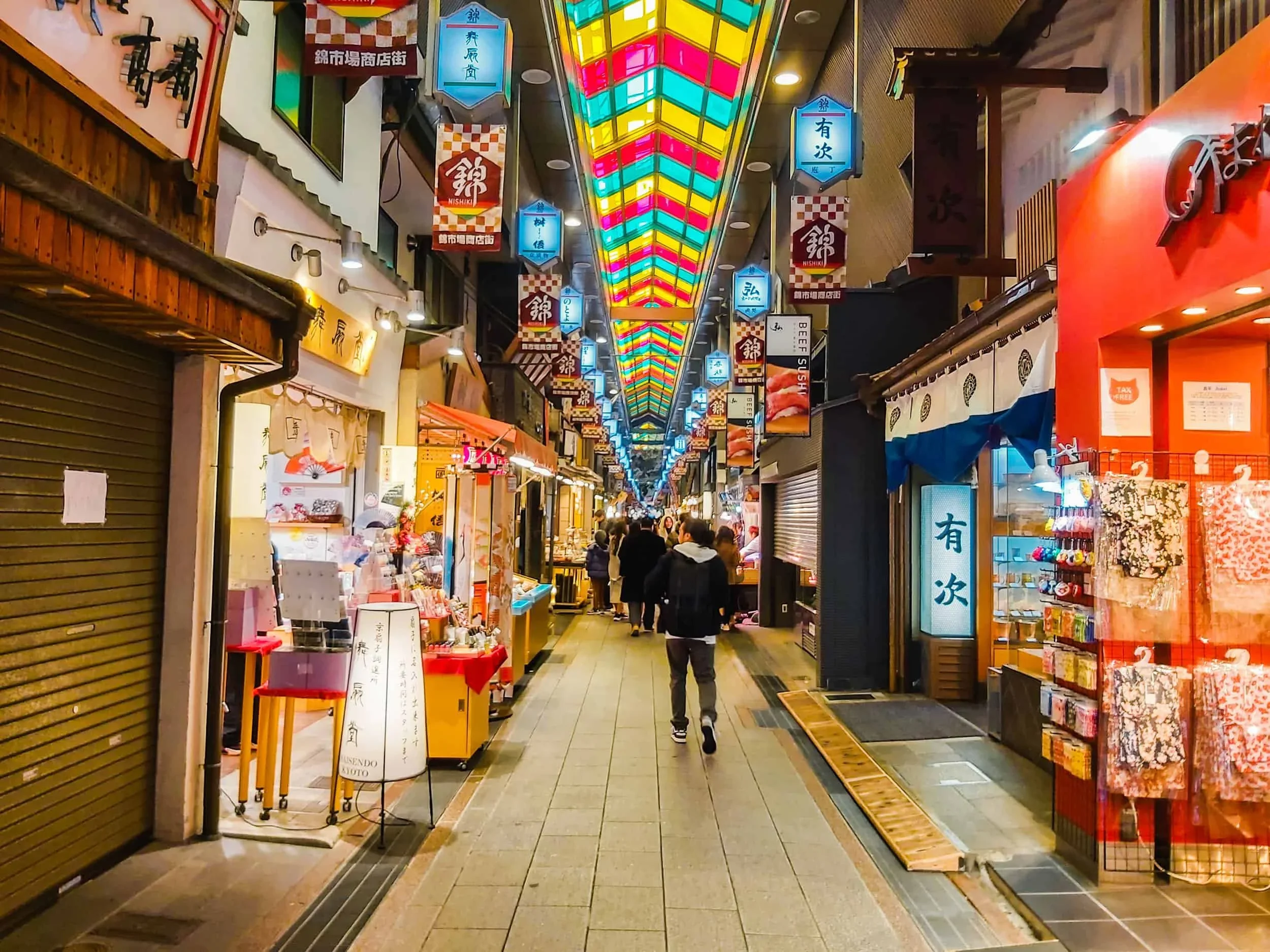 mengenal-nishiki-market-jepang-surga-kuliner-kyoto-dengan-konsep-yang-ikonik