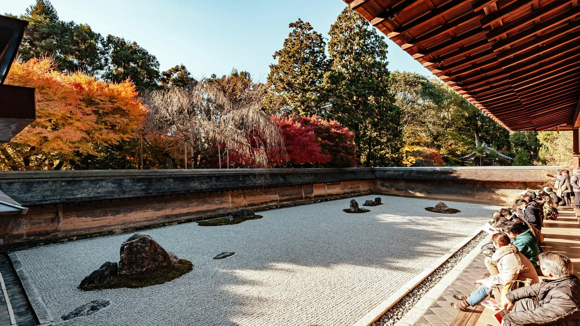 ryoanji-temple-kyoto-japan-destinasi-wisata-yang-membentuk-citra-elegan-jepang-di-mata-turis-global