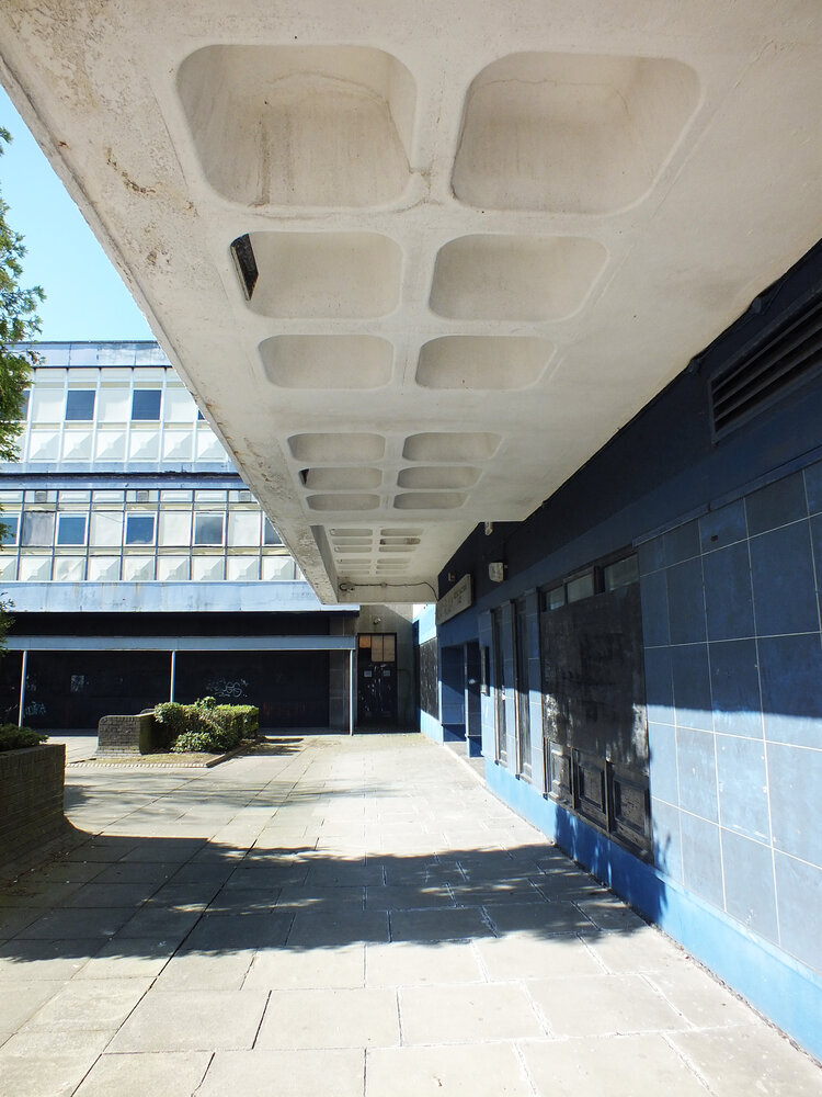 coop-building-glenrothes-arcade.jpg