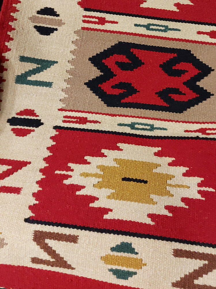 torontali-hungarian-traditional-rug.jpg