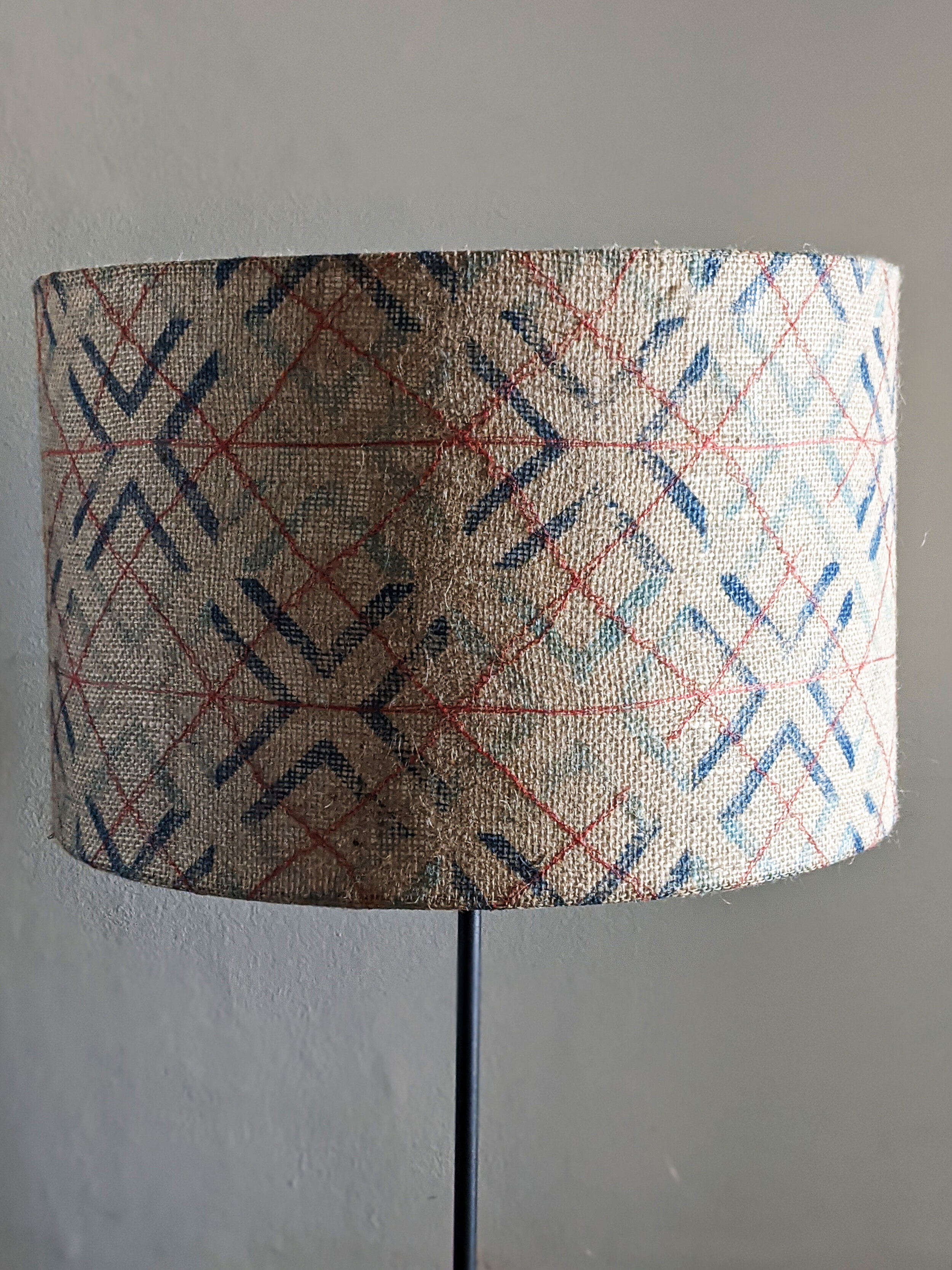 SOROMPÓ blue printed jute lampshade - stitched texture
