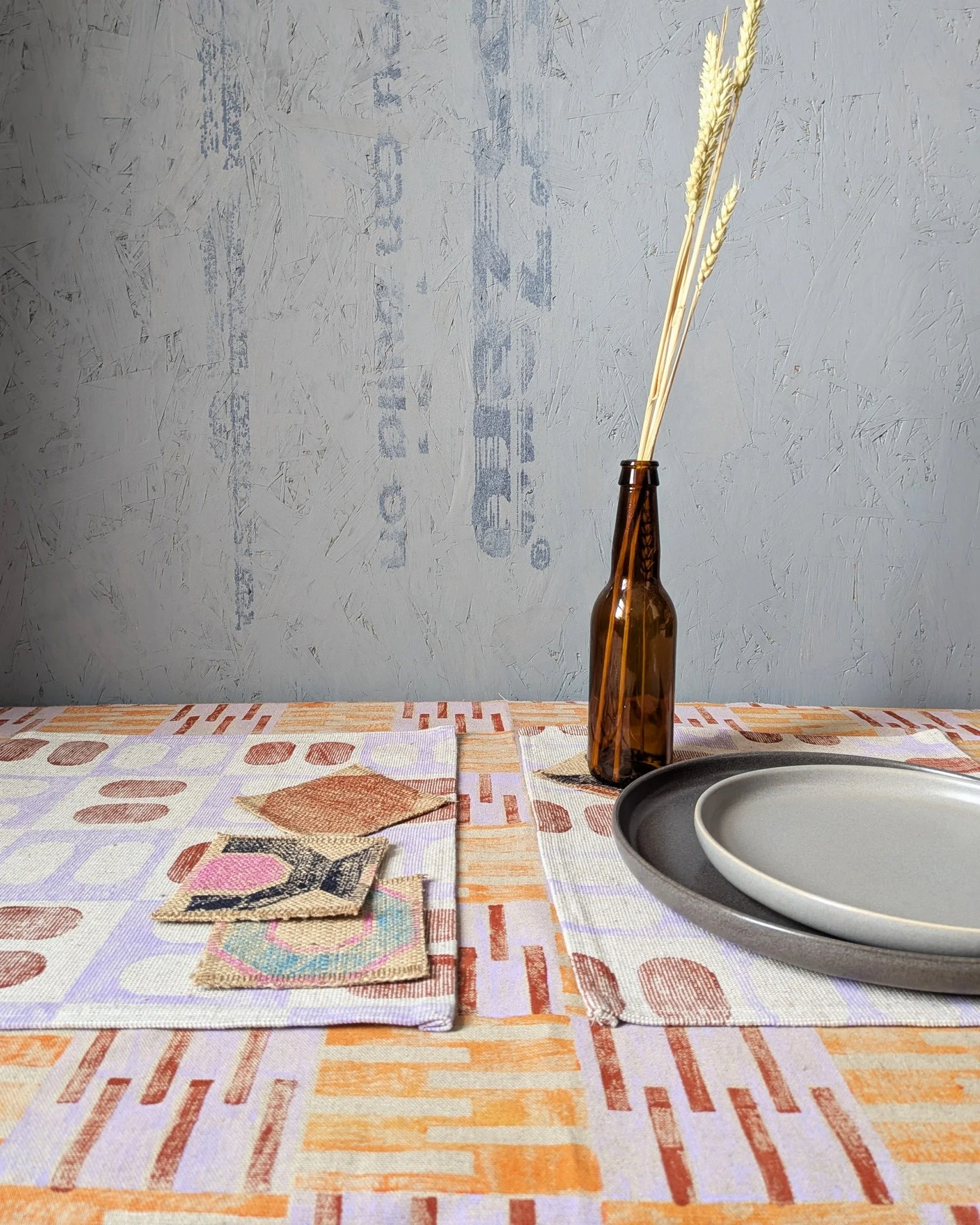 autumn kitchen 🍂  kitchens are the heart of the home they say, and they do always have their own architecture. surfaces, rhythm, repetition. light meets material; pattern meets routine.

this autumn&rsquo;s palette brings warmth through structure: t