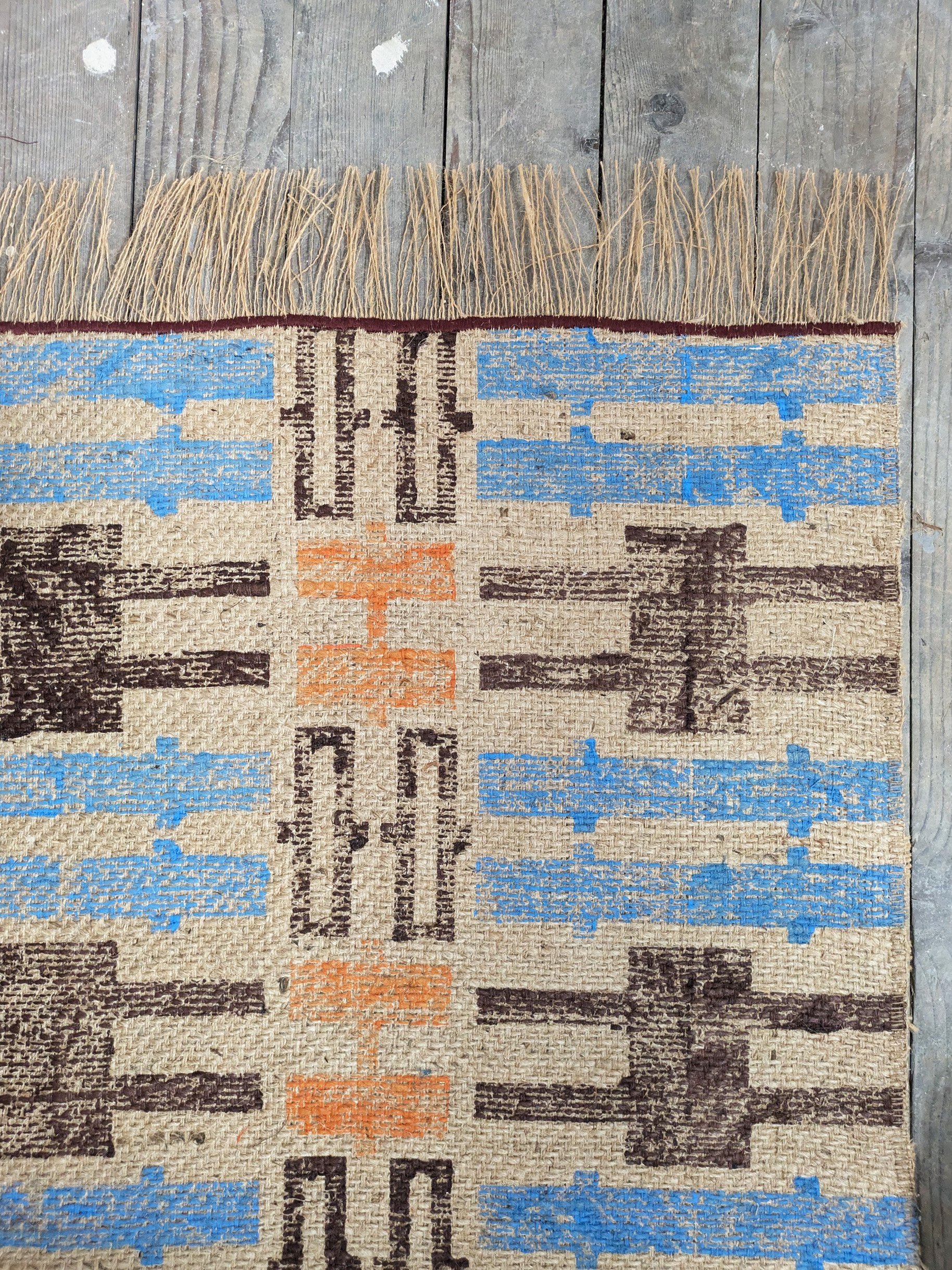 cosy tactile rug design with geometric pattern and texture