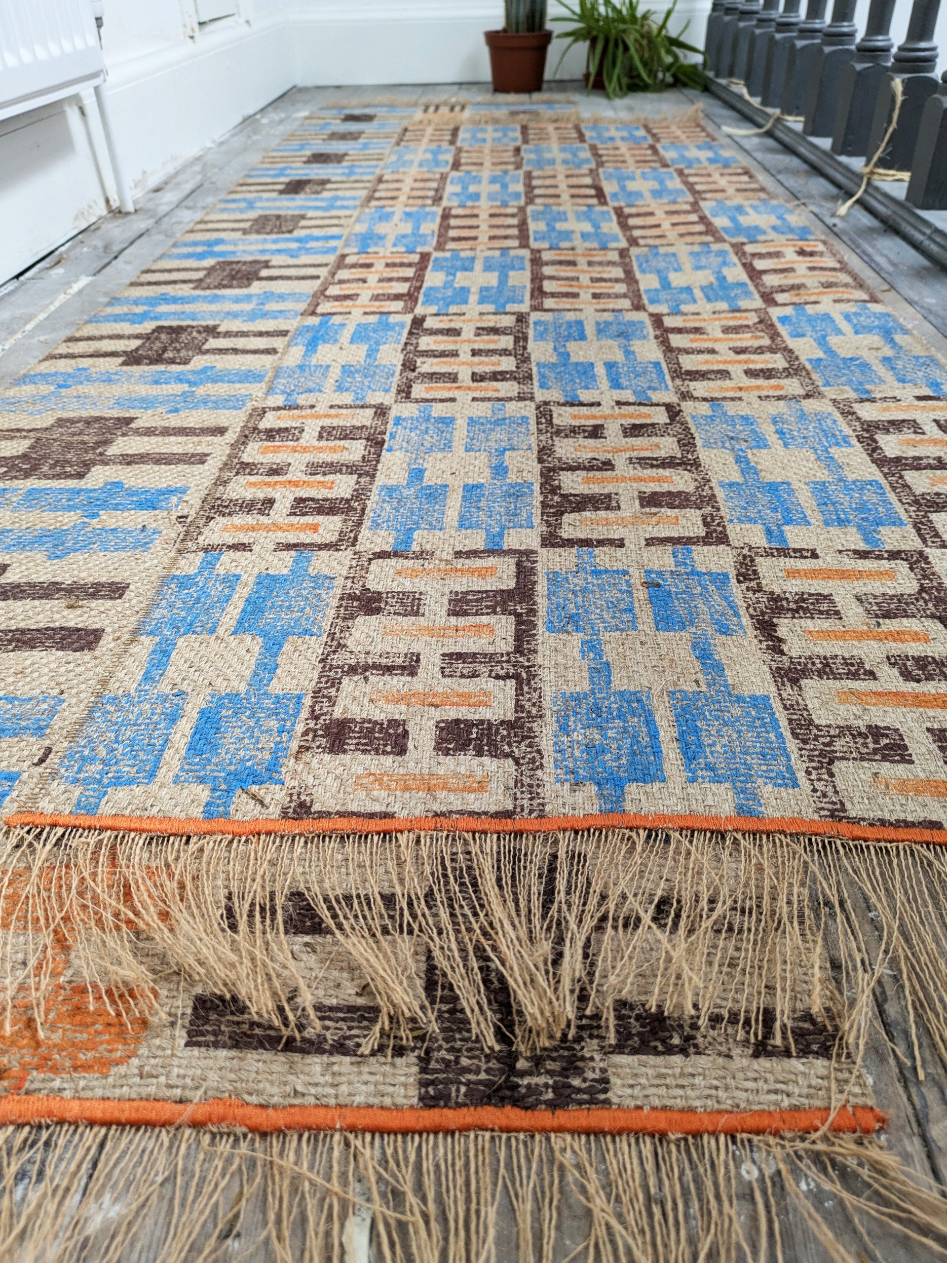 sustainable jute rugs with tactile texture and contemporary geometric hand block printed patterns