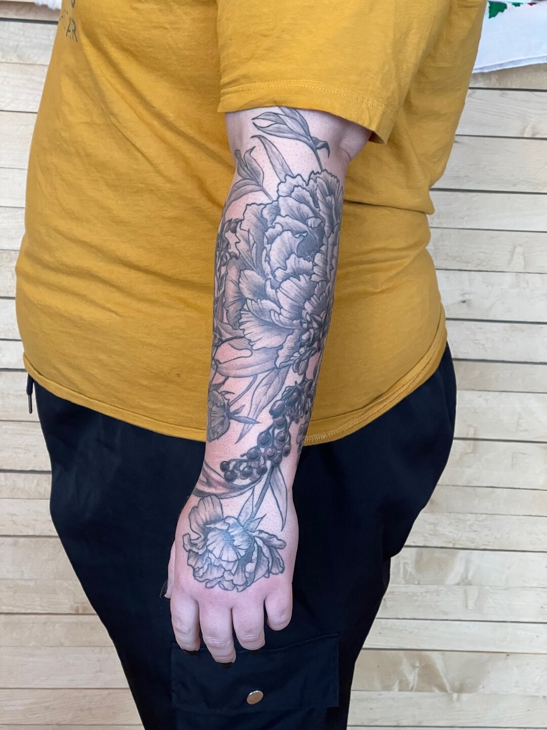 Finished lower half of a sleeve for a friend - peonies and nightshade