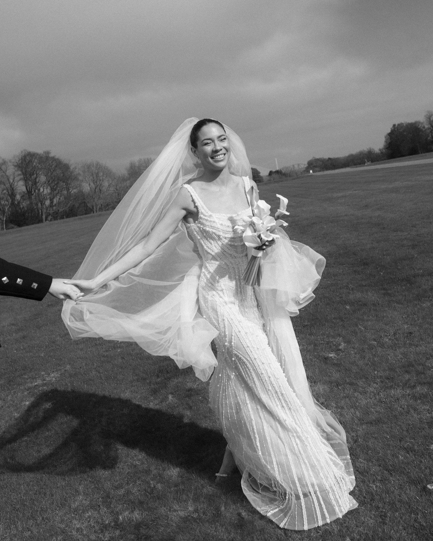 These moments!!!! Captured so perfectly by @emmawilderphoto 🤍 Megan, Stuart and her Callas 🪽

Photography @emmawilderphoto 
Planner @blondearmy 
Florals @fioriglasgow 
Venue @hopetounhouse @hopetounprivateevents
H&amp;MUA @portraitsbridal 
Dress @d