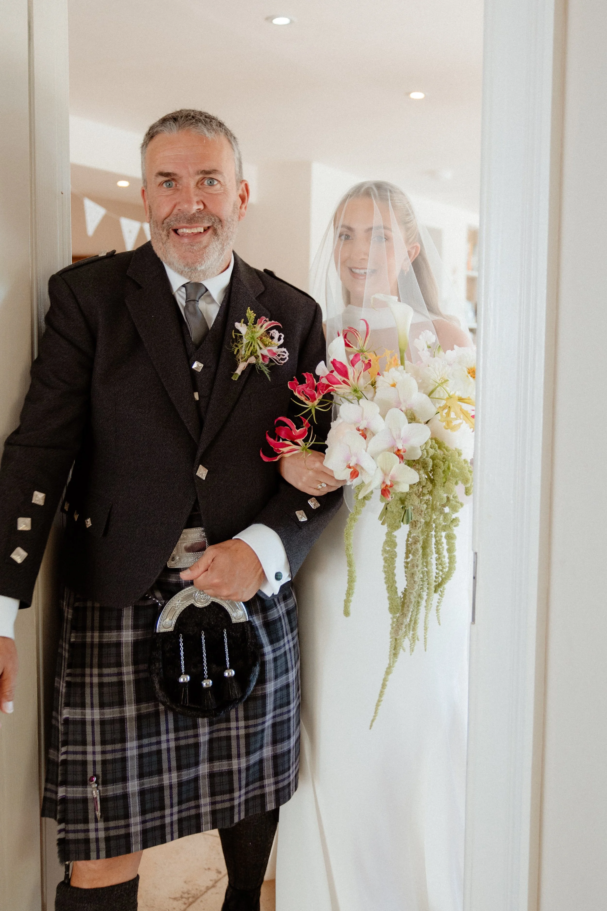 0347-Emily-Ali-Cowshed-Crail-Lianne-Mackay-Wedding-Photography-Elopements-Scotland-Edinburgh.jpg