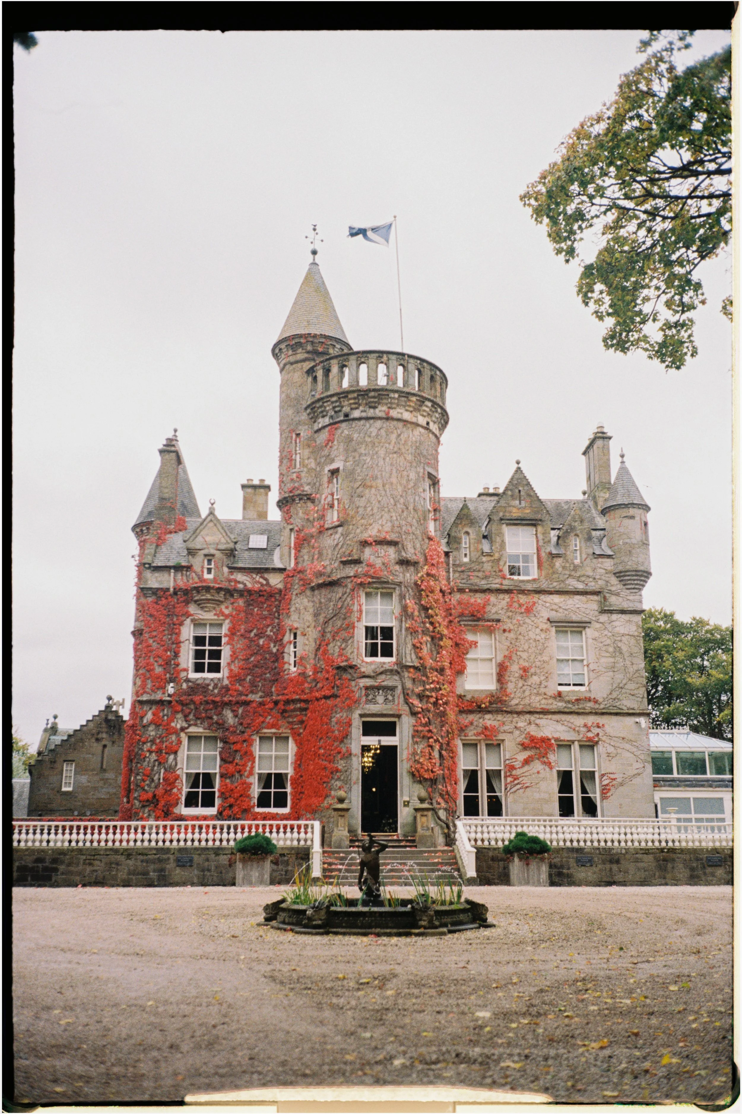Carlowrie Castle Wedding (10 of 37).jpg