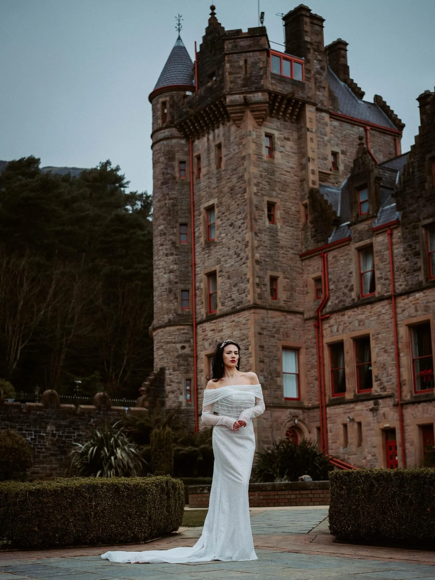✨ 2025-2027&mdash;The year your love story deserves to be captured in timeless, true-to-colour elegance. From whimsical moments to fairytale magic, let&rsquo;s turn your wedding day into memories that last forever. 
📸💍 Enquire about your date today