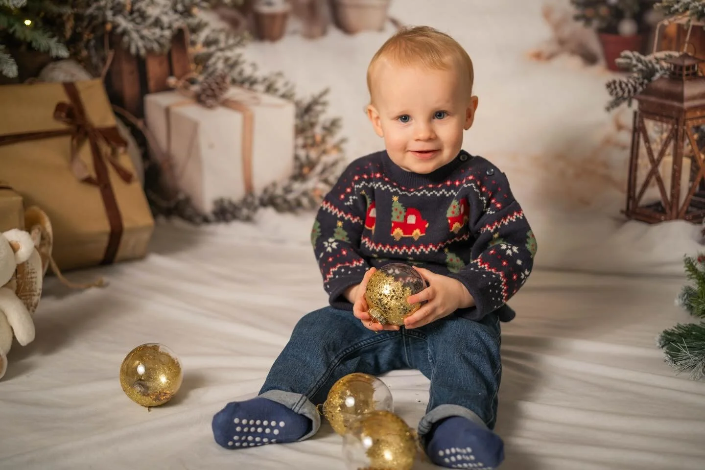 🎄 Christmas Minis &ndash; Now Booking! 🎄
✨ 20-minute festive sessions
📸 &pound;50 for 5 magical images

Available dates:
🎅🏻 6th Dec &ndash; FULLY BOOKED
🎁 13th Dec - 10.30am/11.00am/12.30pm
🎉 14th Dec - 10.30am/11.30am/12.30pm

Don&rsquo;t mis