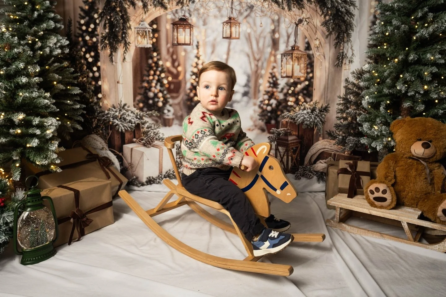 The last of my Christmas Mini Sessions 🎄
✨ 30 minute festive sessions
📸 &pound;50 for 5 magical images

Available dates and time slots:
🎁 13th Dec - Due to cancellation 11.00am &amp; 12.30pm have become available!
🎉 14th Dec - 10.30am/11.30am/12.