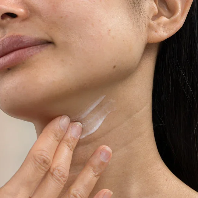 krx-neck-lift-cream.webp