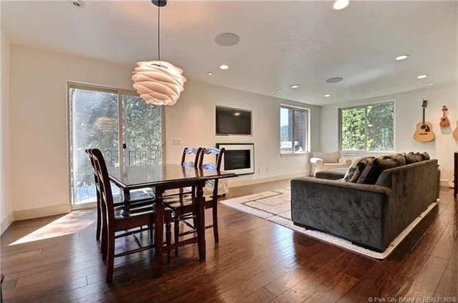 Crestview interior 5.jpg