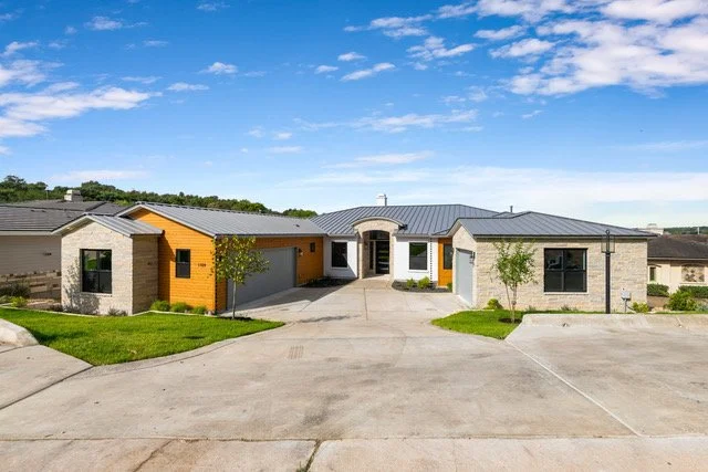 1109 Challenger.FRONT STREET.jpeg