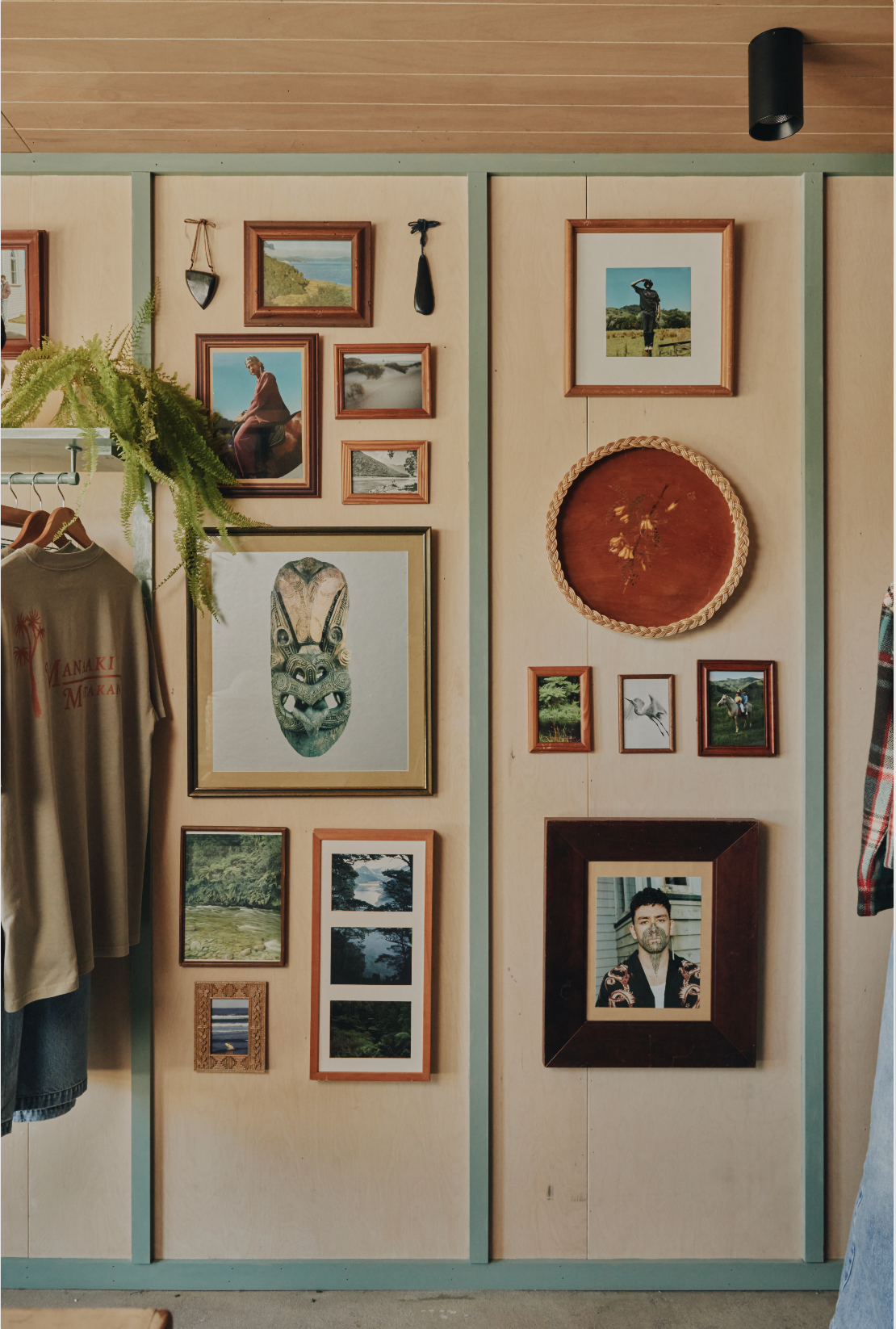 THE BEST VINTAGE AND ANTIQUE FURNITURE STORES IN AUCKLAND