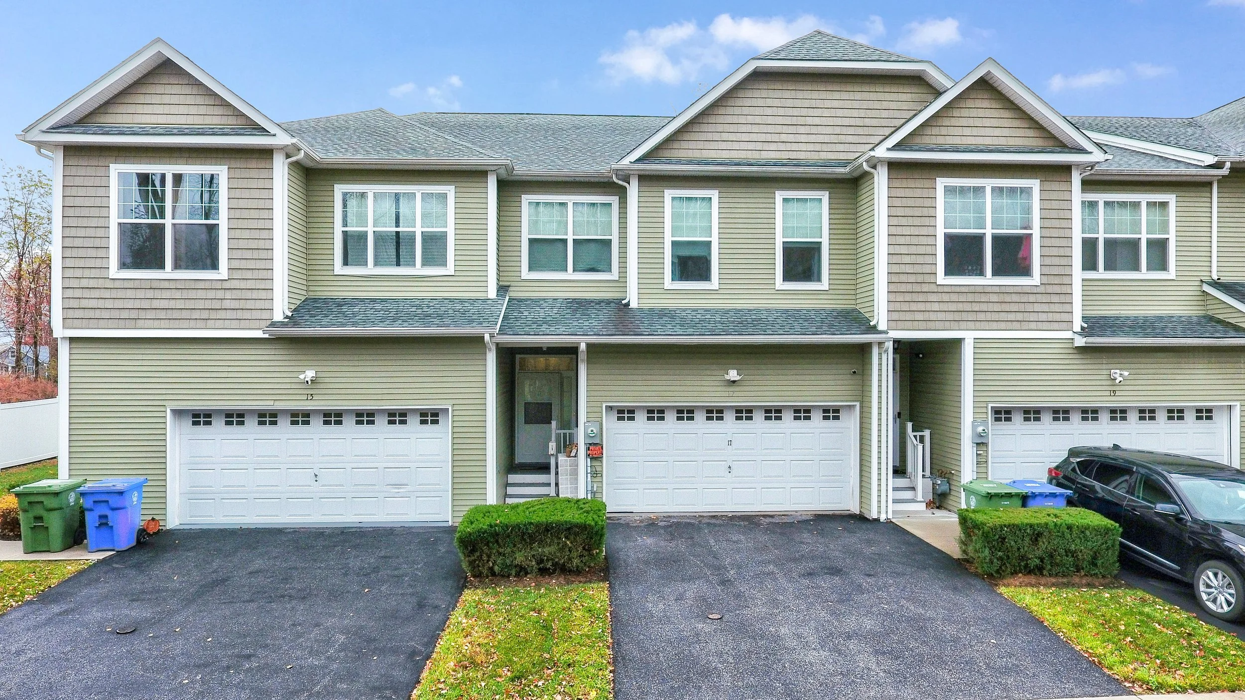 17 Magnolia Park Rd. Middletown, NY