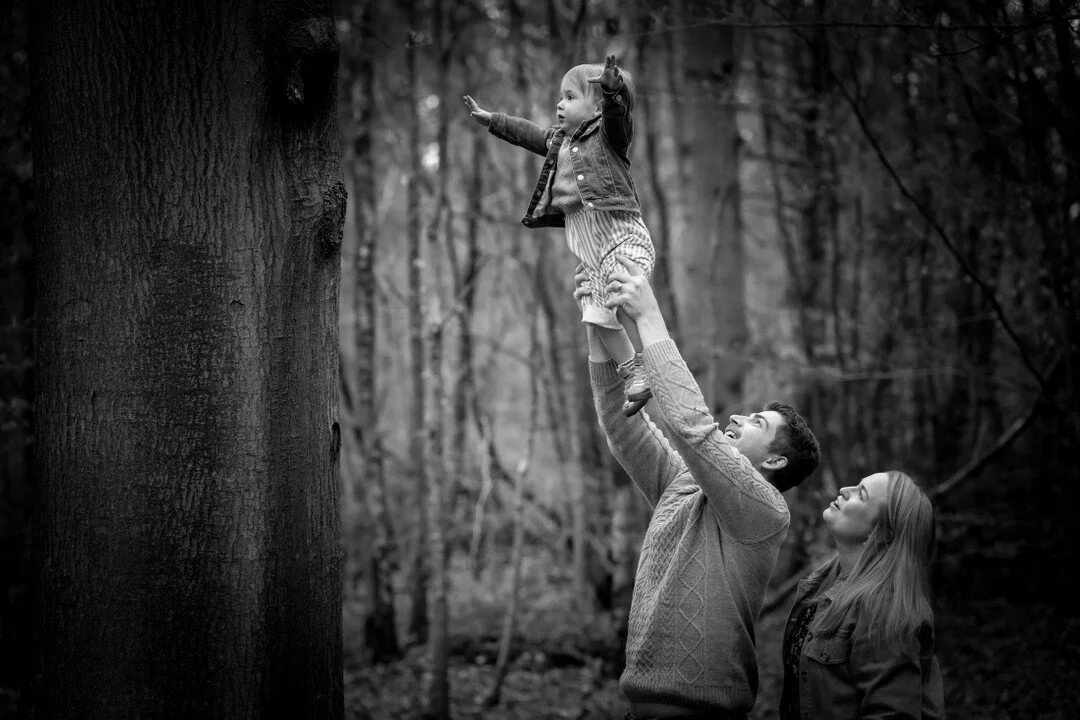 I can fly!⠀⠀⠀⠀⠀⠀⠀⠀⠀
⠀⠀⠀⠀⠀⠀⠀⠀⠀
#bucksphotographer #familyphotographer #beaconsfieldmums #amershammums #beaconsfield #amersham #pumpkinsandpixies #outdoorfamilyphotographer #pennwoods #summervibes #childrenphotography #ukphotographer #getkidsoutside #c