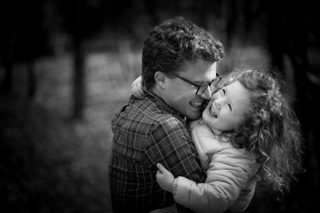 Happy Father's Day to all the amazing Dad's.⠀⠀⠀⠀⠀⠀⠀⠀⠀
⠀⠀⠀⠀⠀⠀⠀⠀⠀
#fathersday #fathersdays #cuddleswithdad #lovedad #dadisthebest #dadsday #dadsgirls #familyphotography #bucksfamilyphotography #makingmemories #dadsarethebest #beaconsfieldmums #amersham