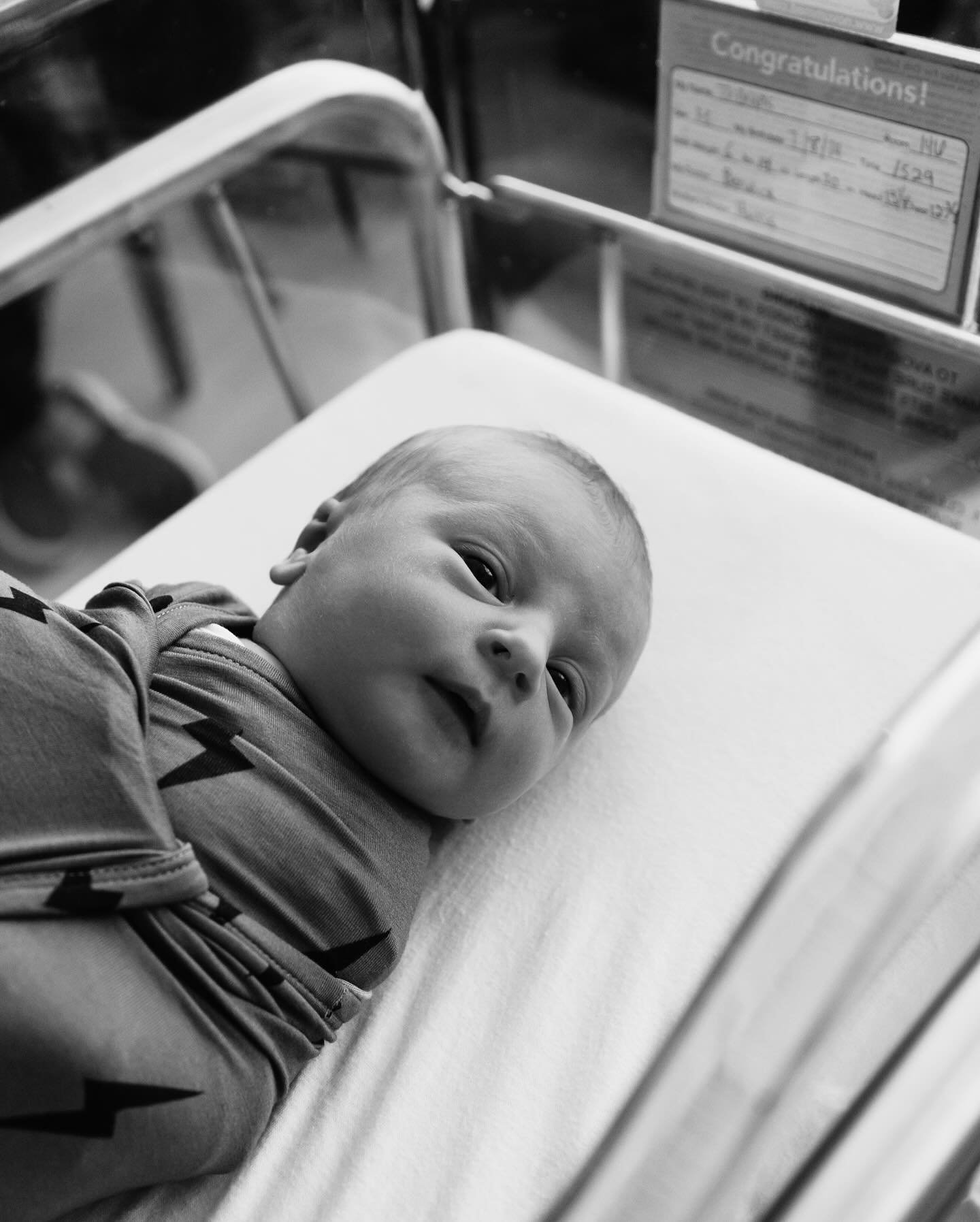 Welcome to the world, Stevie girl! 🌎 

You are so loved and have some of the coolest parents ever!🤘🏼

Karli, thank you for allowing me to capture the absolute miraculous + raw beauty of your birth. It&rsquo;s opportunities like these that remind m