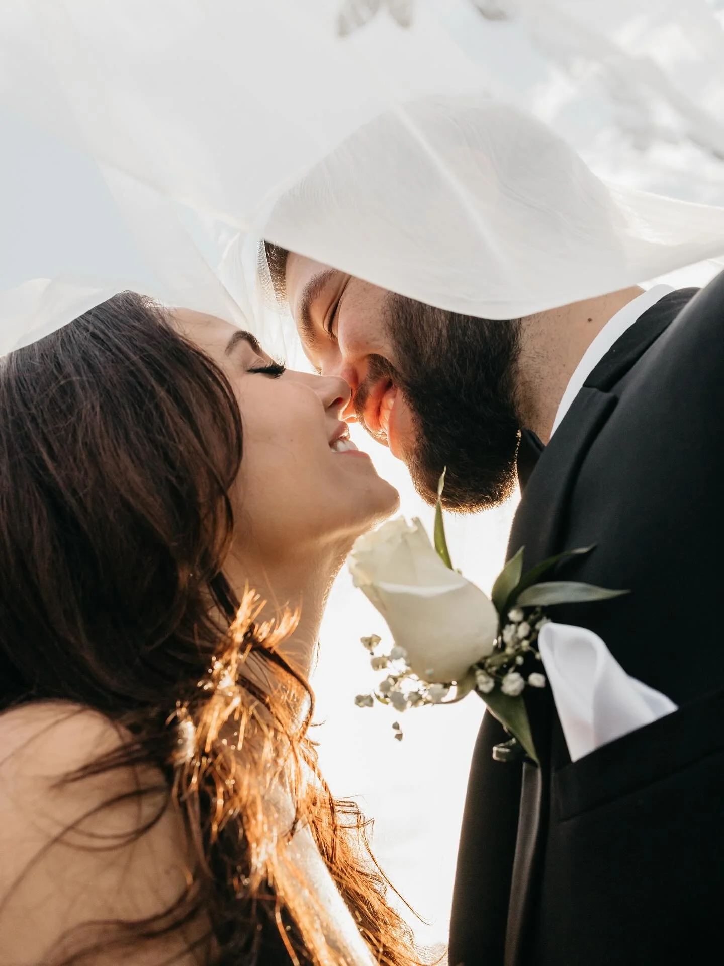 Glad the rain stopped so we could capture these beauties! 

Sneaks of Megan + Travis from last weekend!
