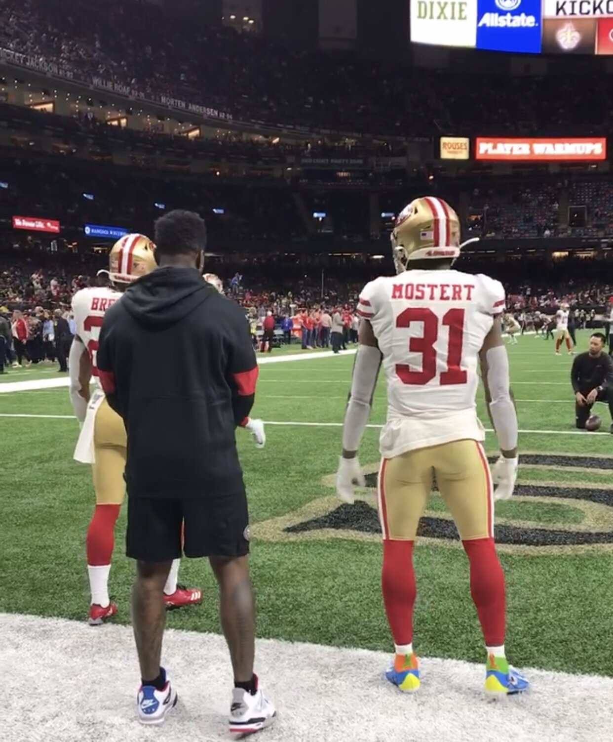 Does Raheem Mostert deserve a raise?
