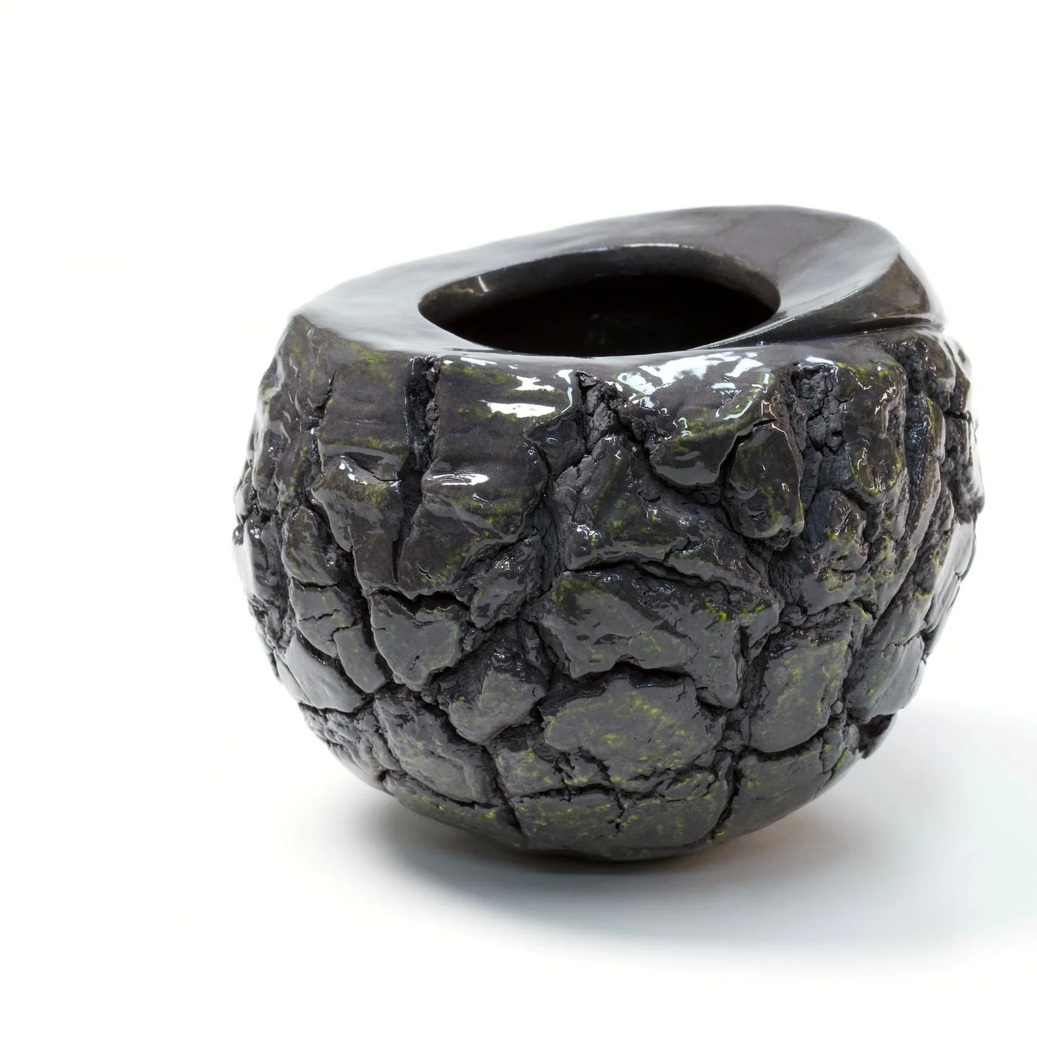 Slightly Mossy Vessel (#25.8.13), 2025, hand-built, black pinched porcelain with modelled rim, pale green underglaze, clear glazed interior and exterior, 4 x 4.75 x 4.5 inches (9.8 x 12 x 11.5 cm), $275 Cdn.