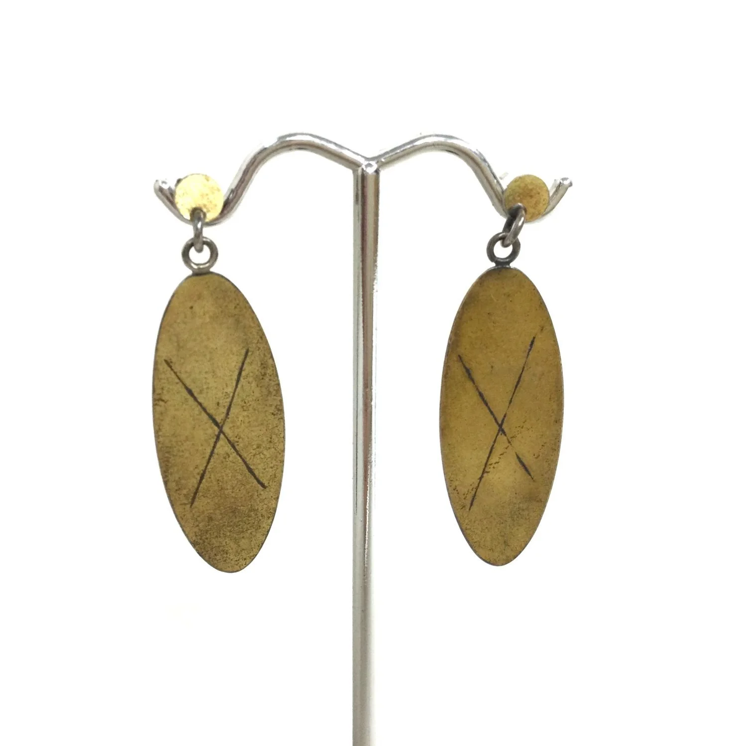 XearringsB (#274b), 1980s, doublee, 18 K gold, sterling silver, 1.5 x .5 inches (4 x 1.5 cm), $160 Cdn.