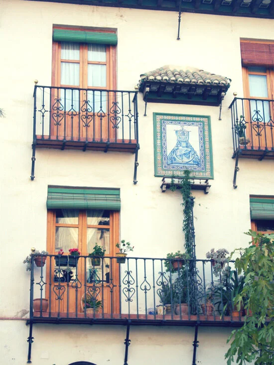 Granada // Wall