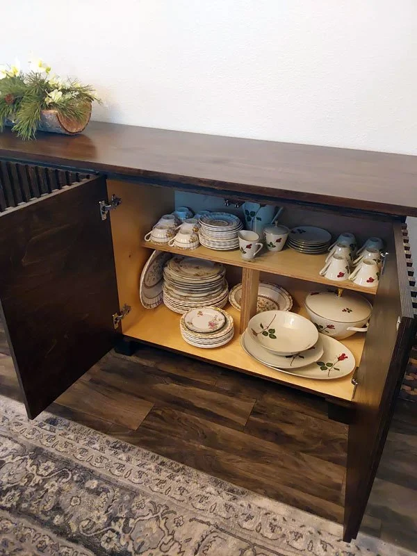 Sideboard-doors-open.jpg