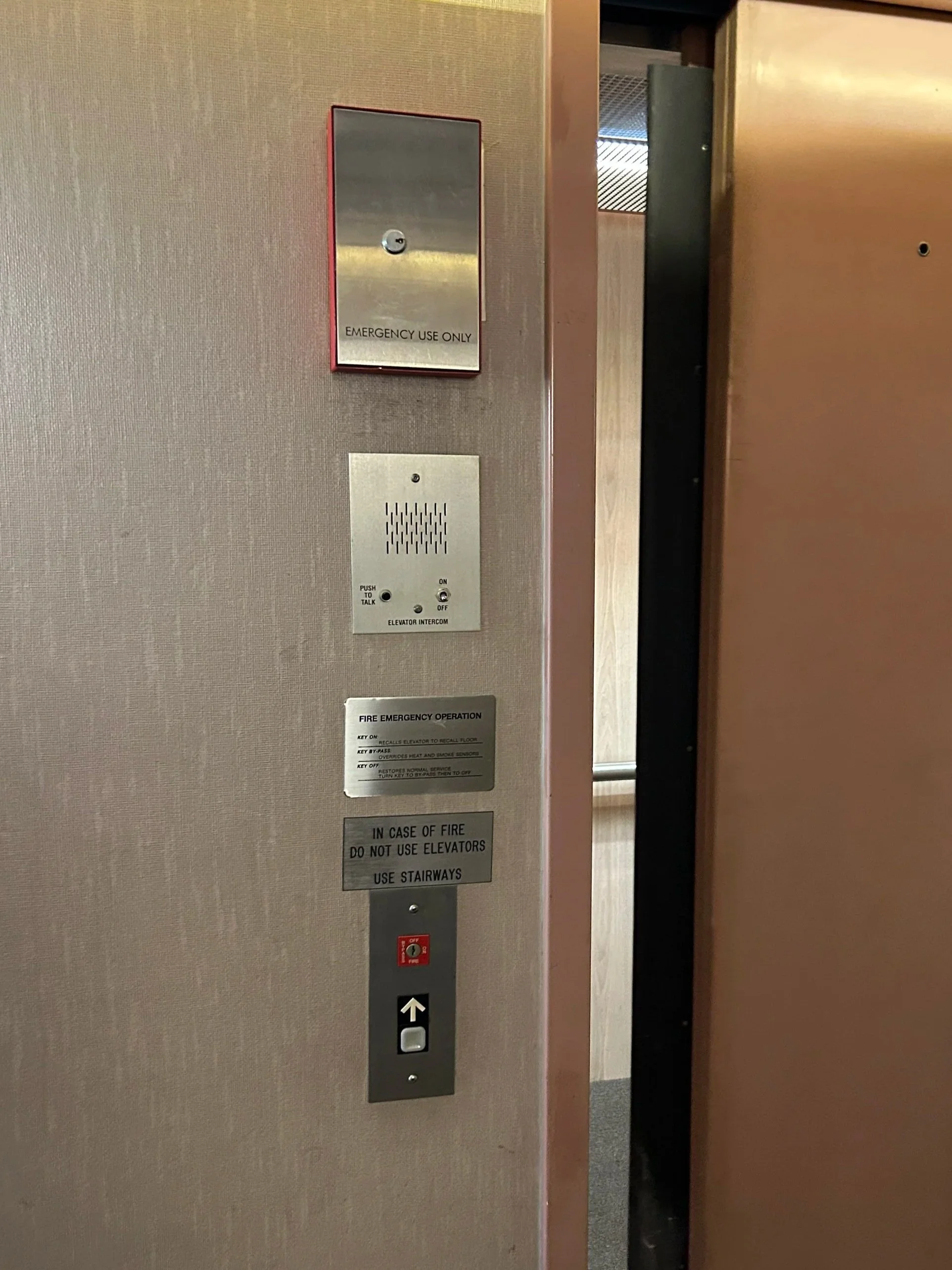 Dover Impulse hall fixtures
