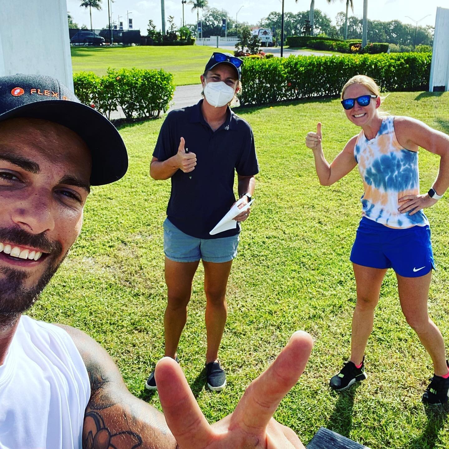 #FBF To officially signing the dotted line of Flex Fitness&rsquo;s HOME @nathanbendersonpark 💪🏼💯🌴#justthebeginning #nathanbendersonpark #sarasota #gym #personaltrainers #fitness #fit #sunshine #FlexFitnessFL #Flex #couplegoals #motivation #dream 