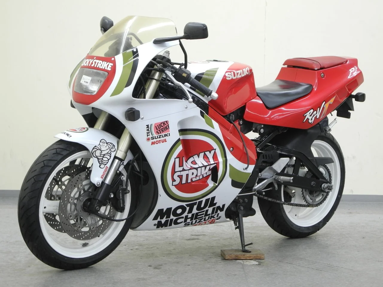 From an auction in Japan.....