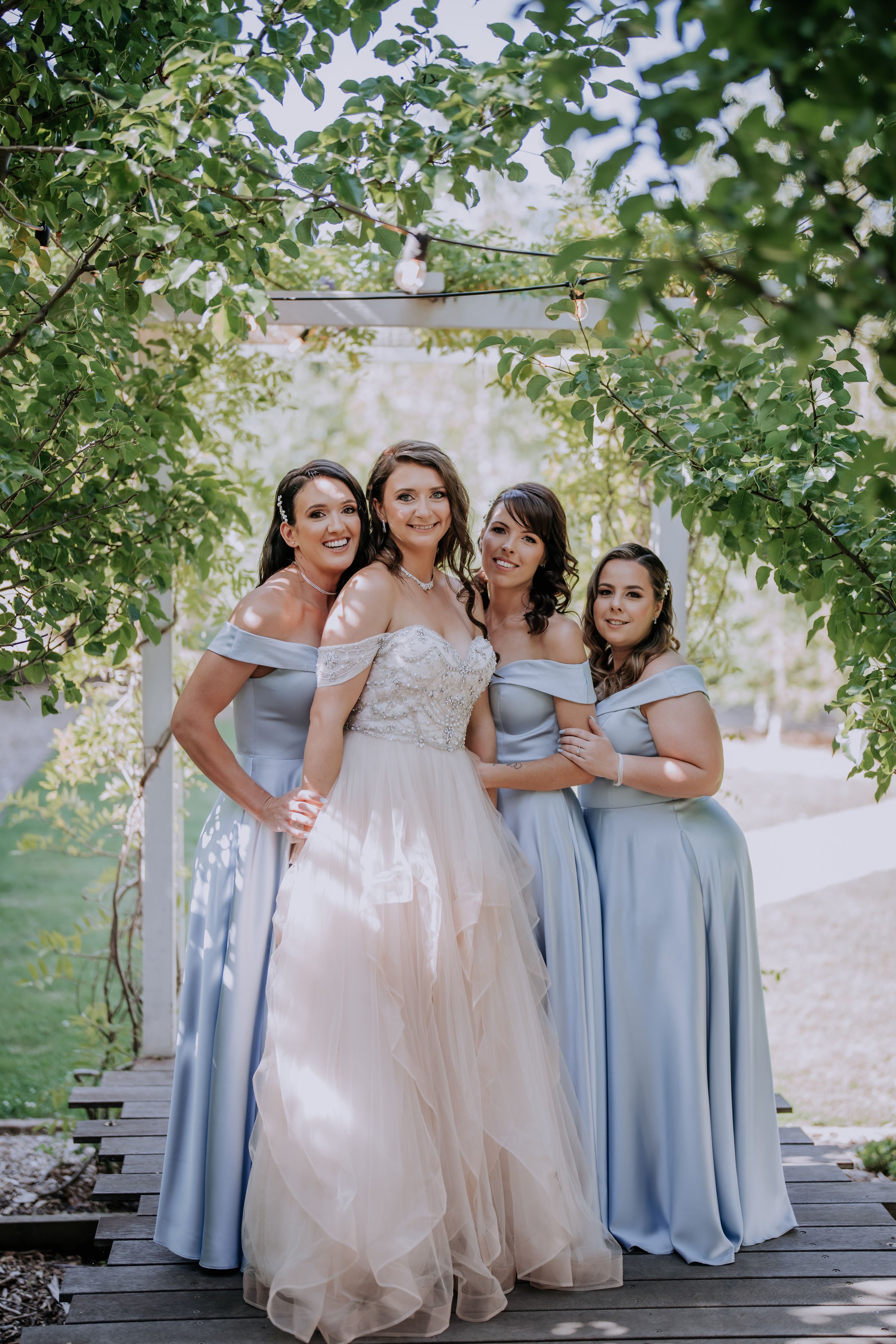 ava-me-photography-bethany-jacob-railway-barracks-goulburn-wedding-preview-19.jpg