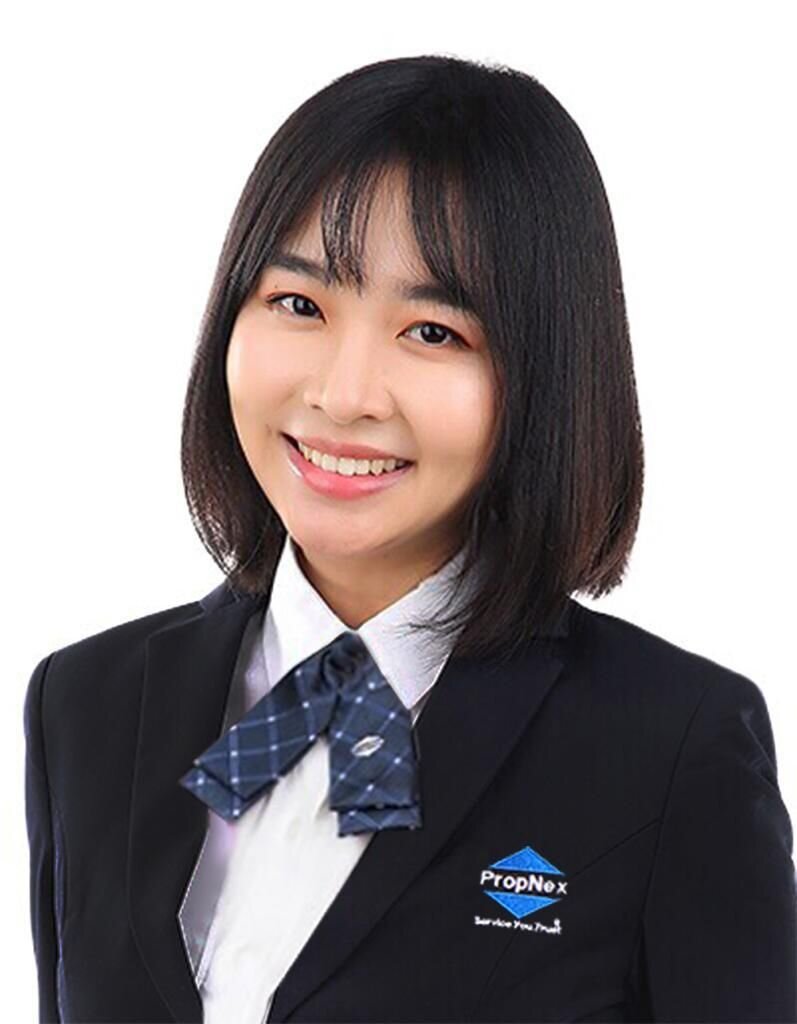 Real Estate Entries: Adapting to Singapore, being a mother, and building a career in real estate