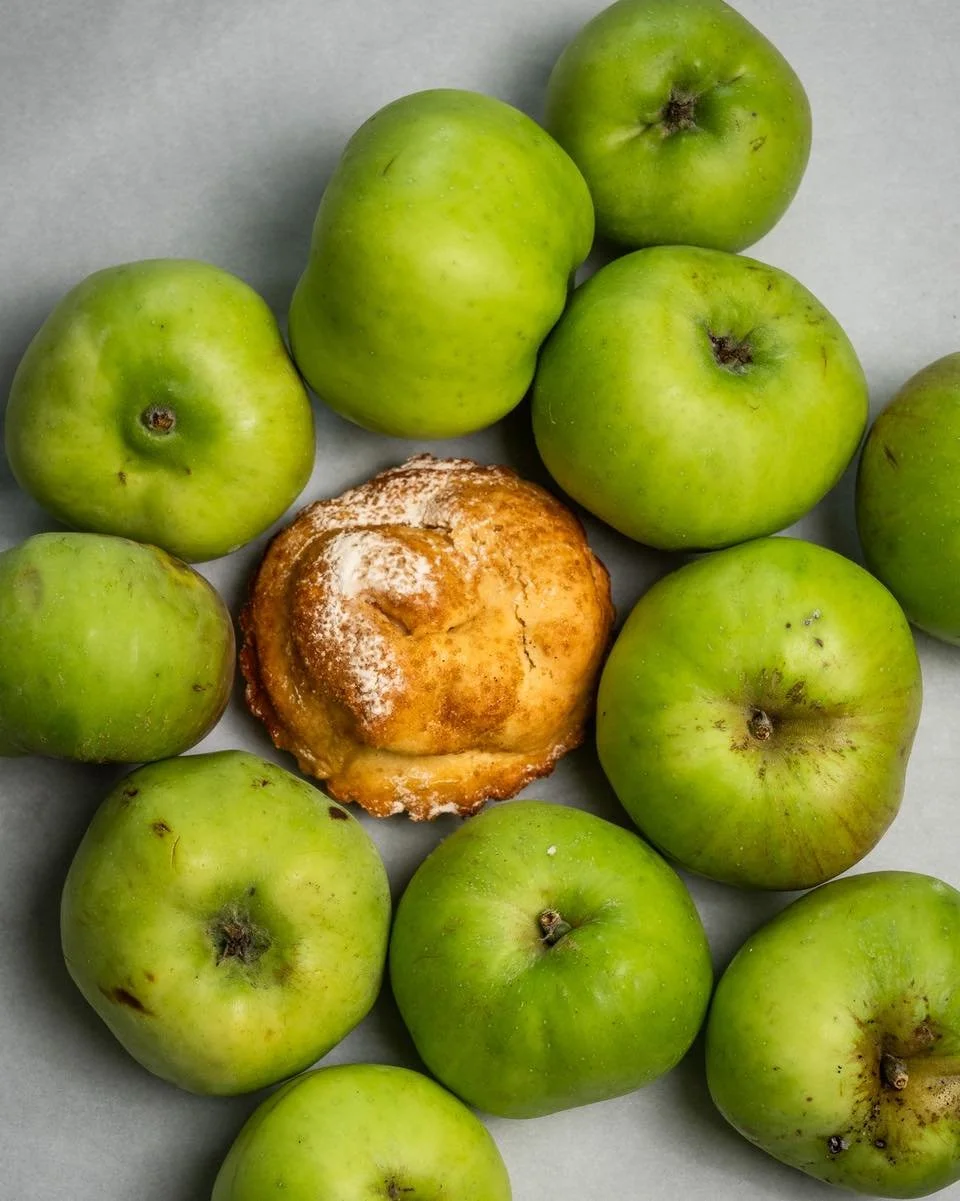 Are apple pies the best thing to make with apples? We think so 🤤