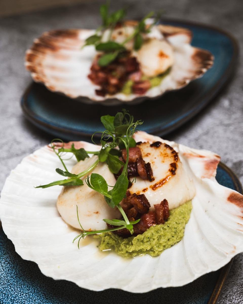 I can&rsquo;t believe it&rsquo;s time to start planning our next bistro already! So here&rsquo;s a throw back to last months. 

October saw us host two back to back seafood nights, featuring this classic pan fried scallop with pea pur&eacute;e and cr