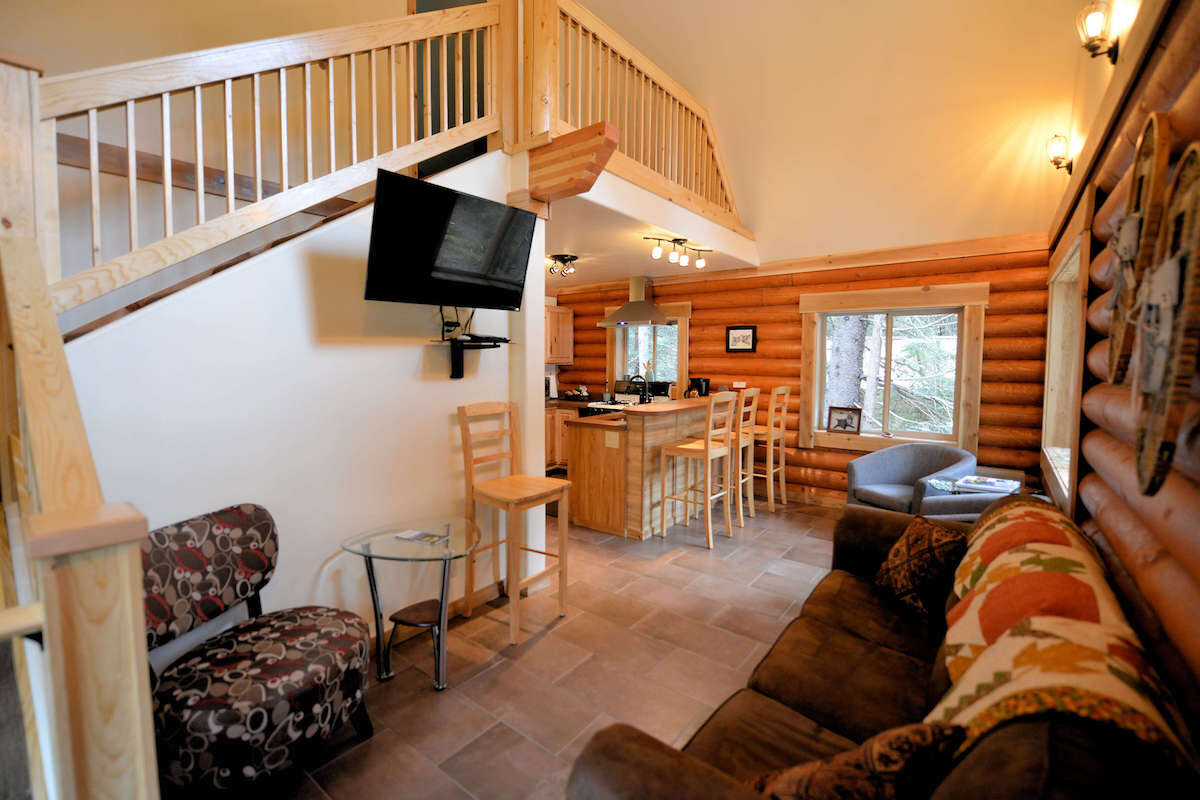  Living room in cabin at Alyeska Hideaway Cabins 