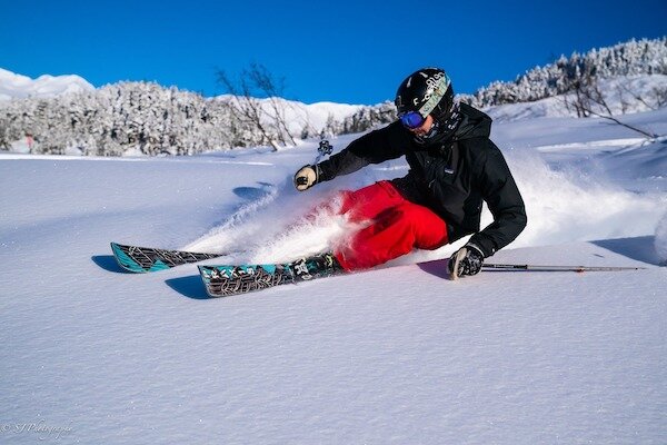  A skier in red pants make a turn on Alyeska Ski Resort 