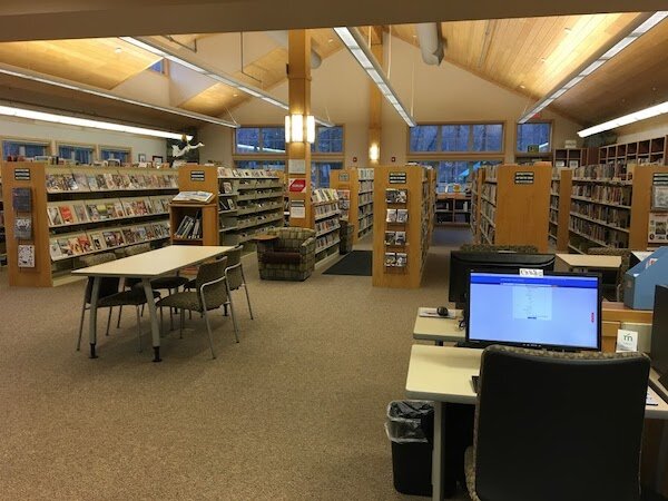  Main interior of Girdwood library for guests 