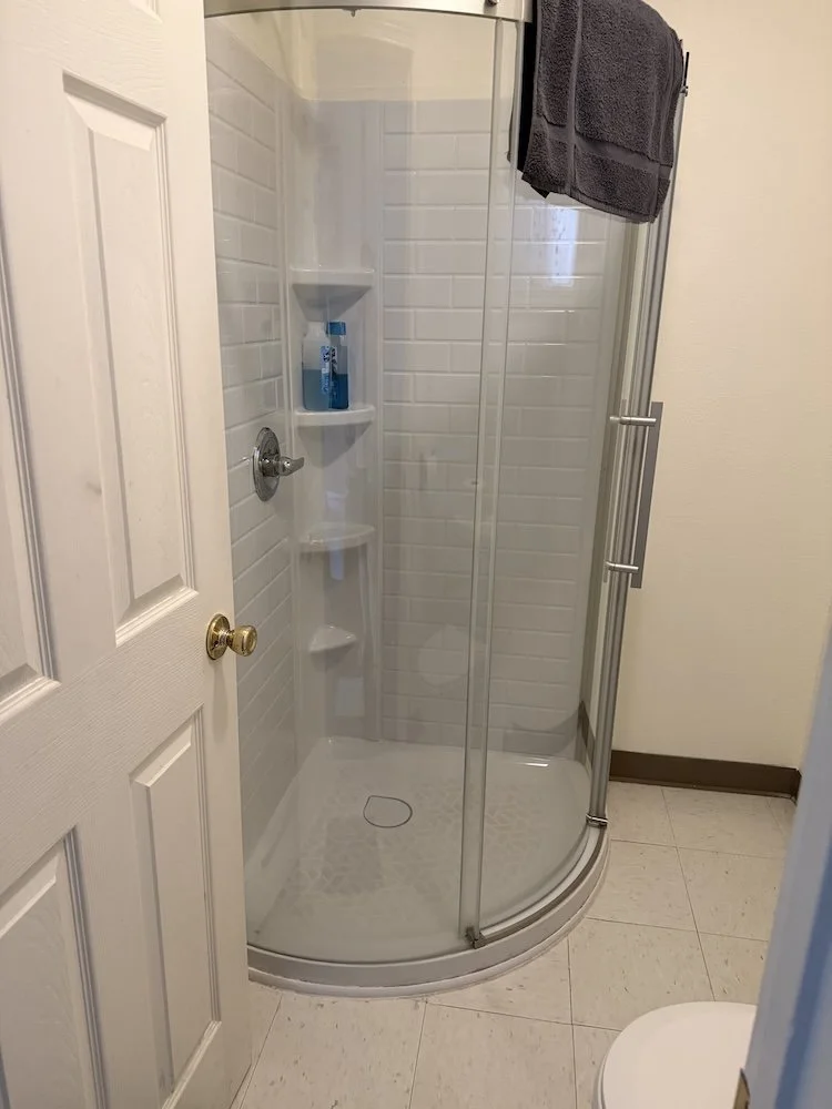 Shower in Bird Creek 