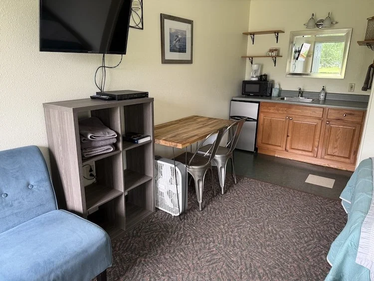  Room in Bird Creek Motel 