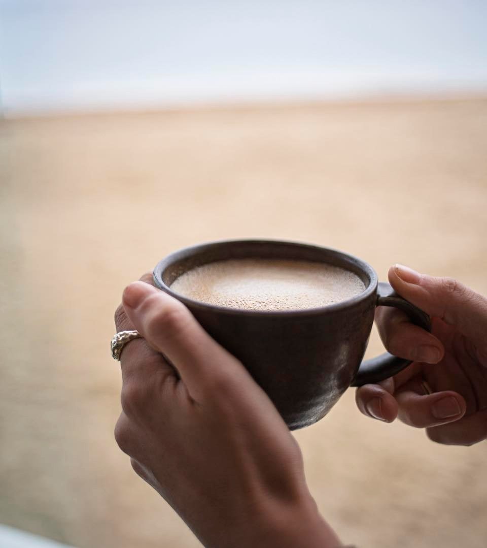 A coffee by the sea is always a good idea! 

Whether it&rsquo;s mid walk, run, break, or just taking a moment for yourself, sometimes all you need is a coffee and the sea. 🌊☕

#coffeebythesea #gyllybeachcafe #falmouth
