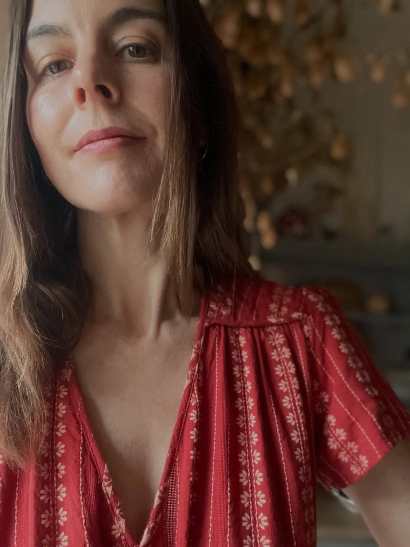 Homebirding, bread baking, soups on repeat, snowdrop spotting, spring orders from lovely shops, new card drops, new skincare and a new (to me) frock 
🐦&zwj;⬛🌹

@herbfarmacy skincare is part of my Mother&rsquo;s Day edit with the brand (collab gift)