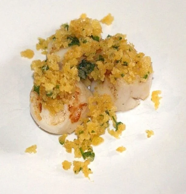 Scallops with roe butter and breadcrumbs — The Social Foodies