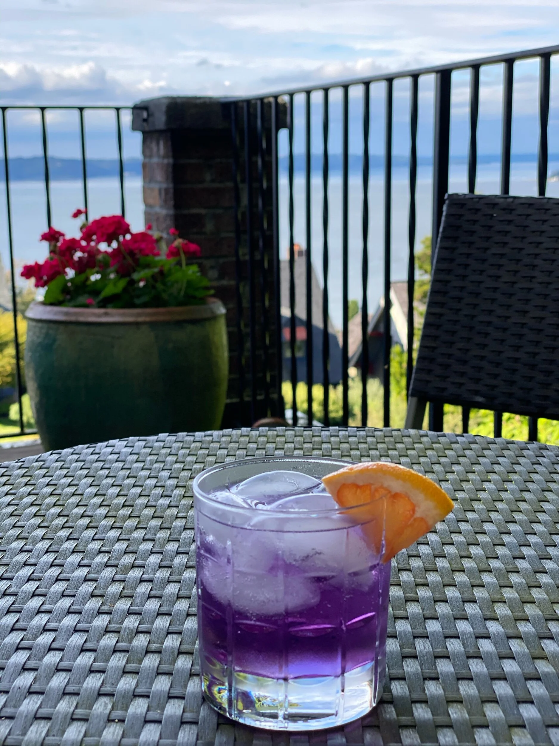 St. Germain Empress & Tonic